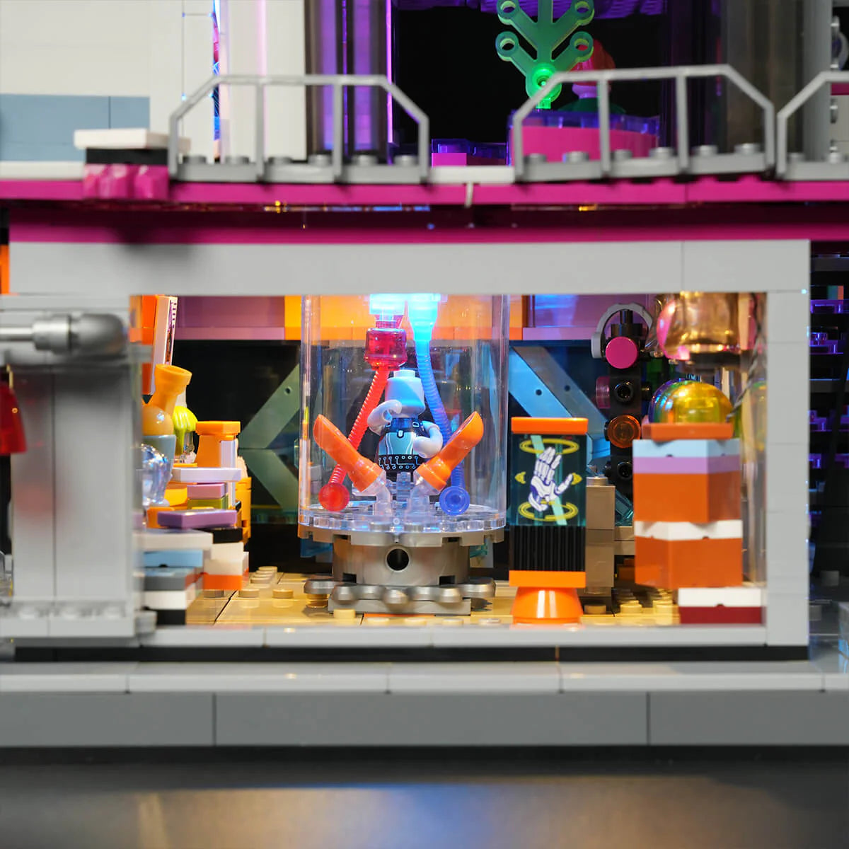 Lumibricks 17007 / L9118 - Cyber Couture Galleria - Cyber Couture Gallerie