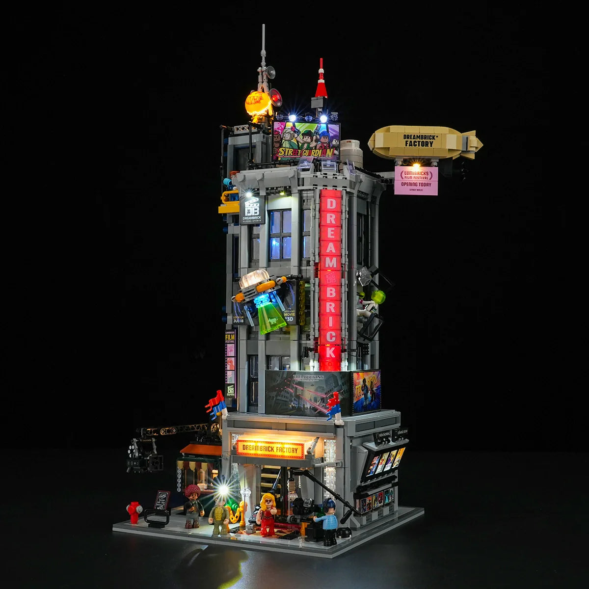 Lumibricks 19015 - Film Studio Tower