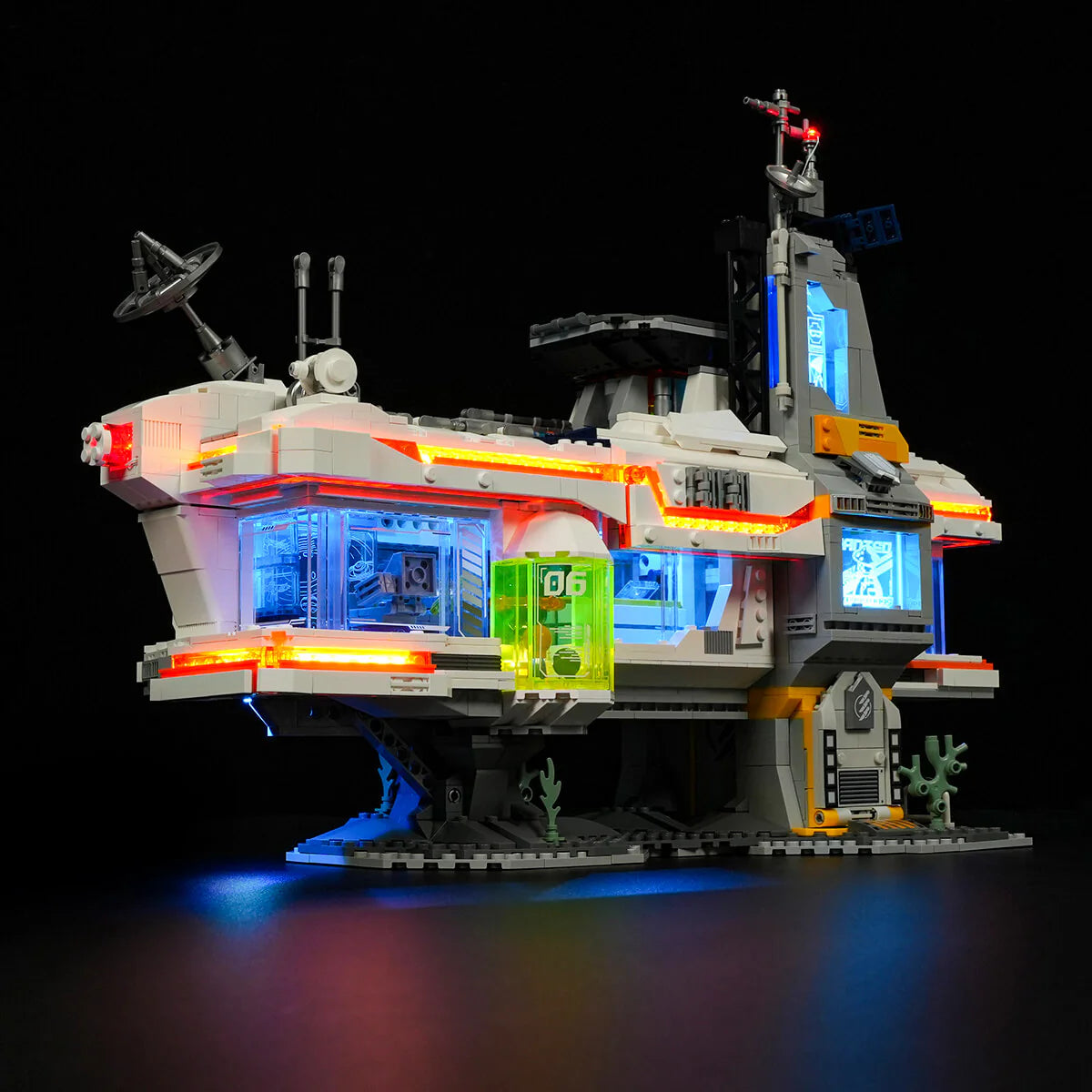Lumibricks 20007 / L9087 - Alien Frontier: Bounty Hub - Alien Frontier: Bounty Hub