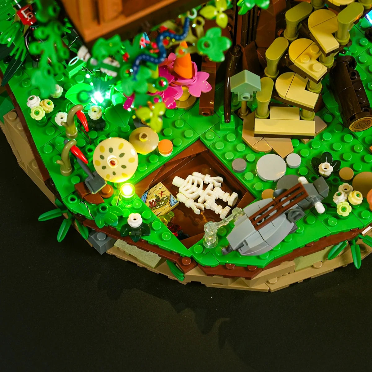 Lumibricks 10016 - Explorer Treehouse