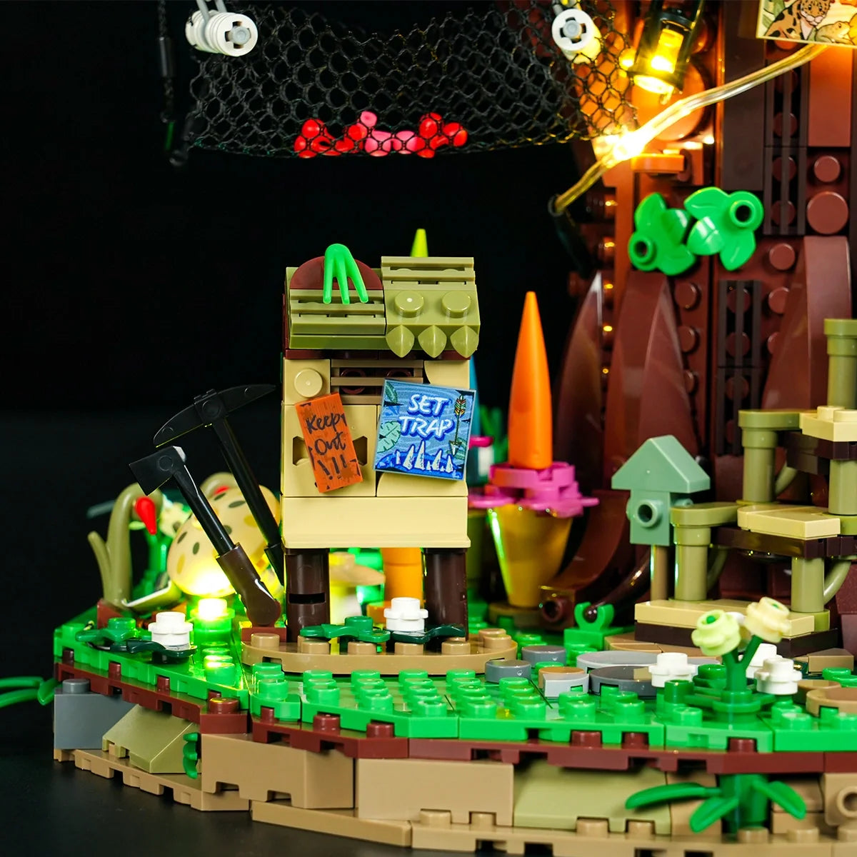 Lumibricks 10016 - Explorer Treehouse