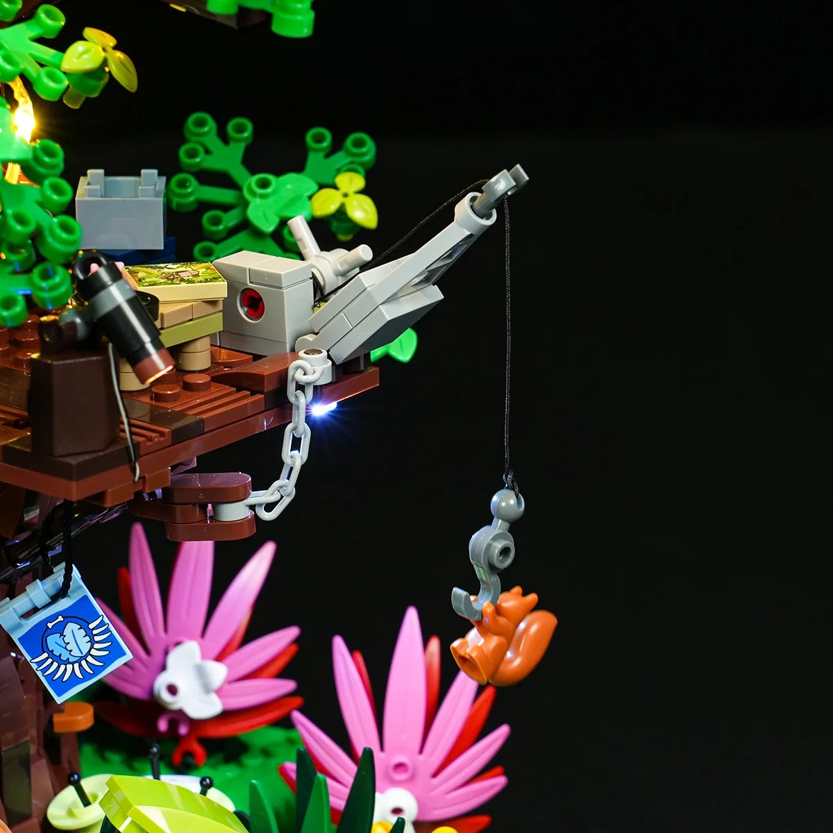 Lumibricks 10016 - Explorer Treehouse