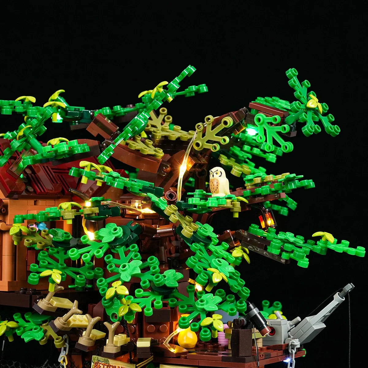 Lumibricks 10016 - Explorer Treehouse