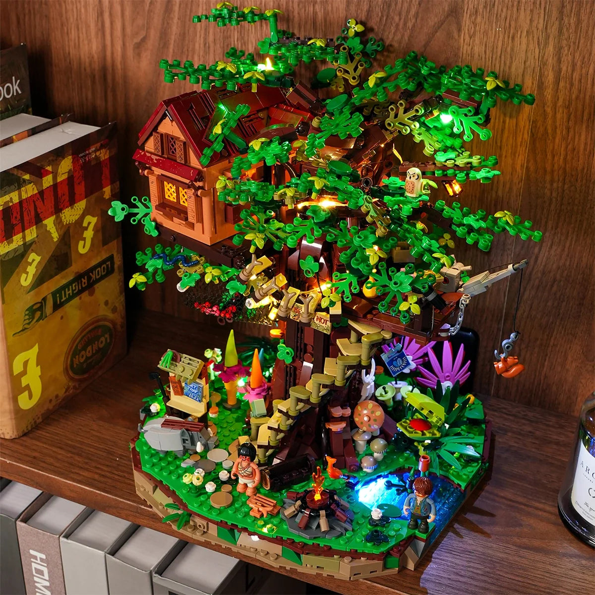 Lumibricks 10016 - Explorer Treehouse