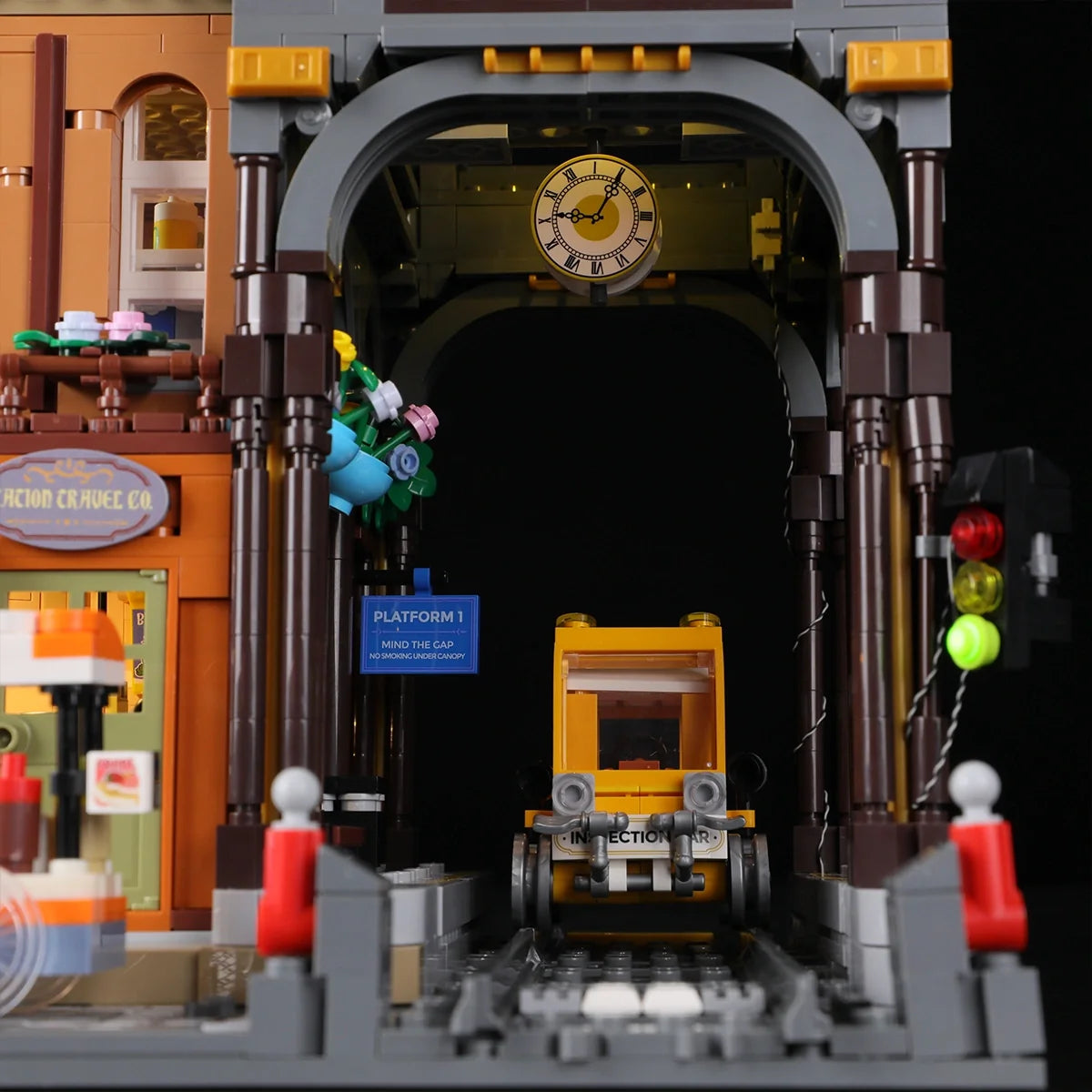 Lumibricks 15017 - Hauptbahnhof - Central Train Station