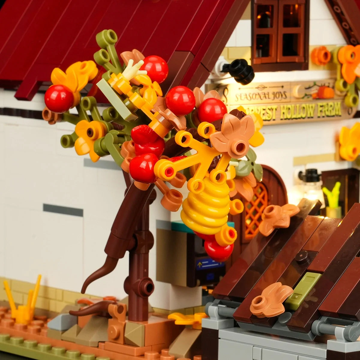 Lumibricks 16013 - Autumn Farmhouse