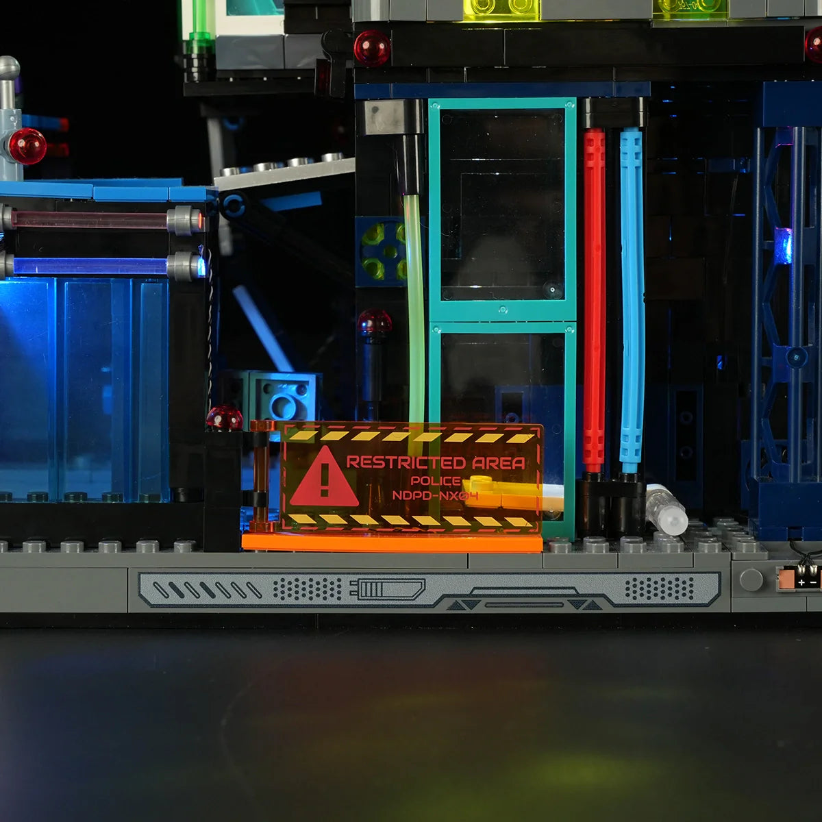 Lumibricks 17009 - Cyberpunk Police HQ - Cyberpunk Polizei-Hauptquartier