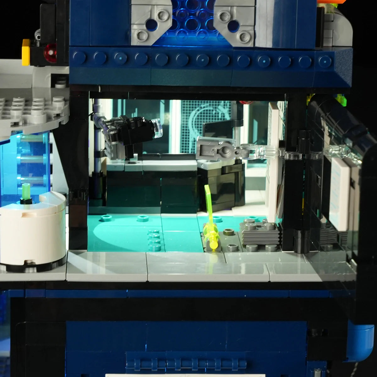Lumibricks 17009 - Cyberpunk Police HQ - Cyberpunk Polizei-Hauptquartier
