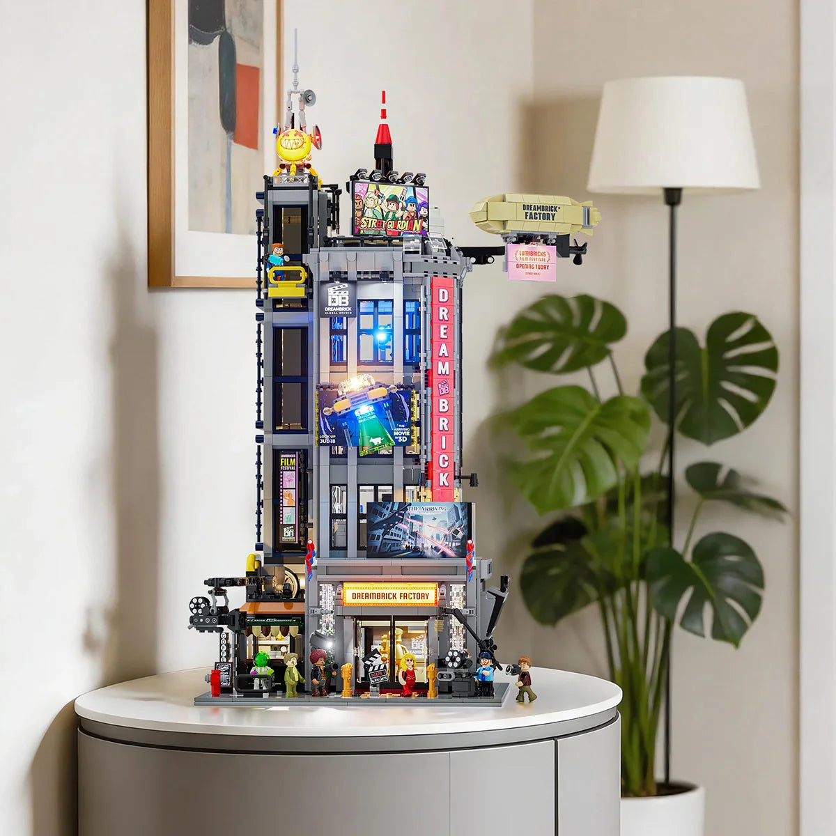 Lumibricks 19015 - Film Studio Tower