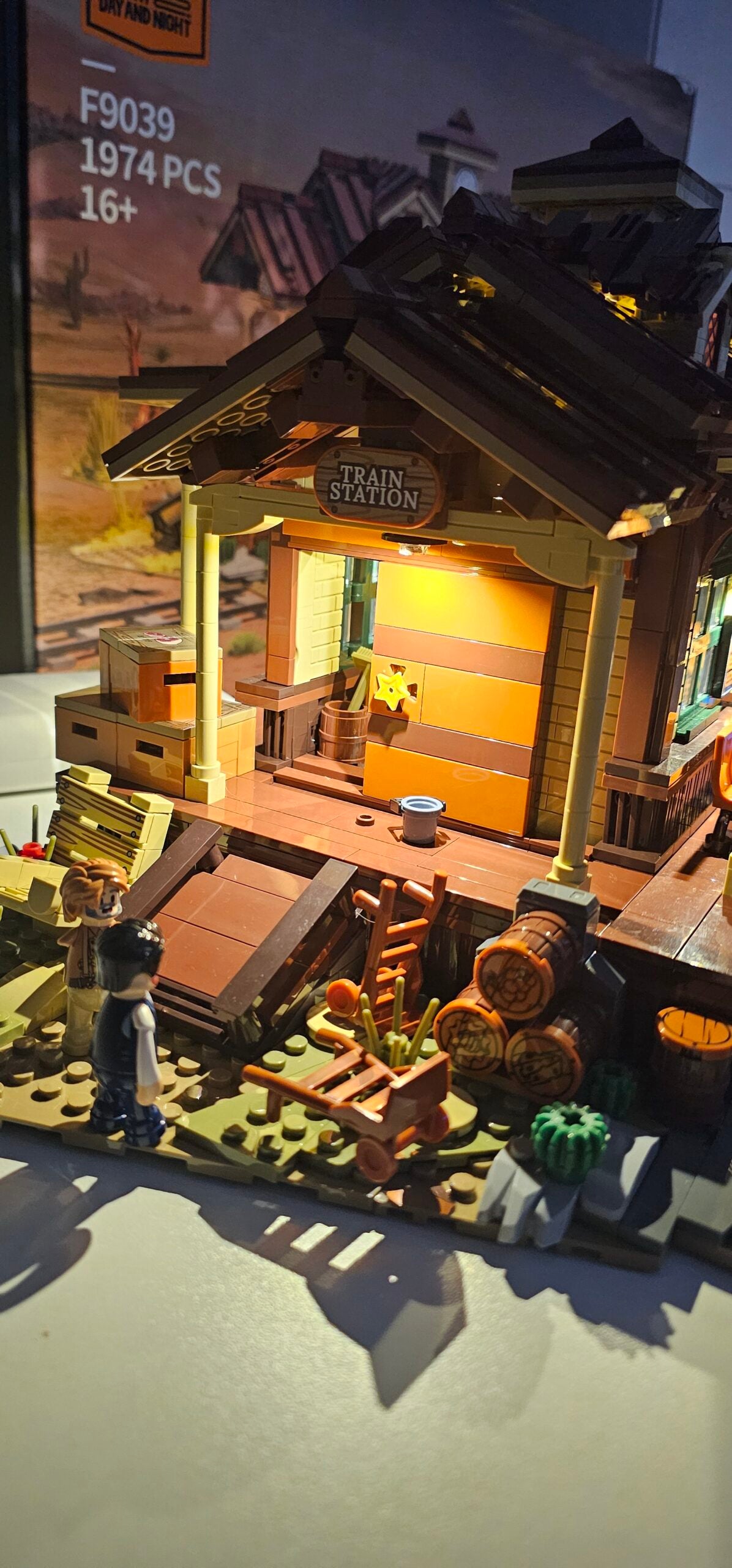 Lumibricks 14004 / F9039 - West Train Station - Bahnhof des Wilden Westens -USED-