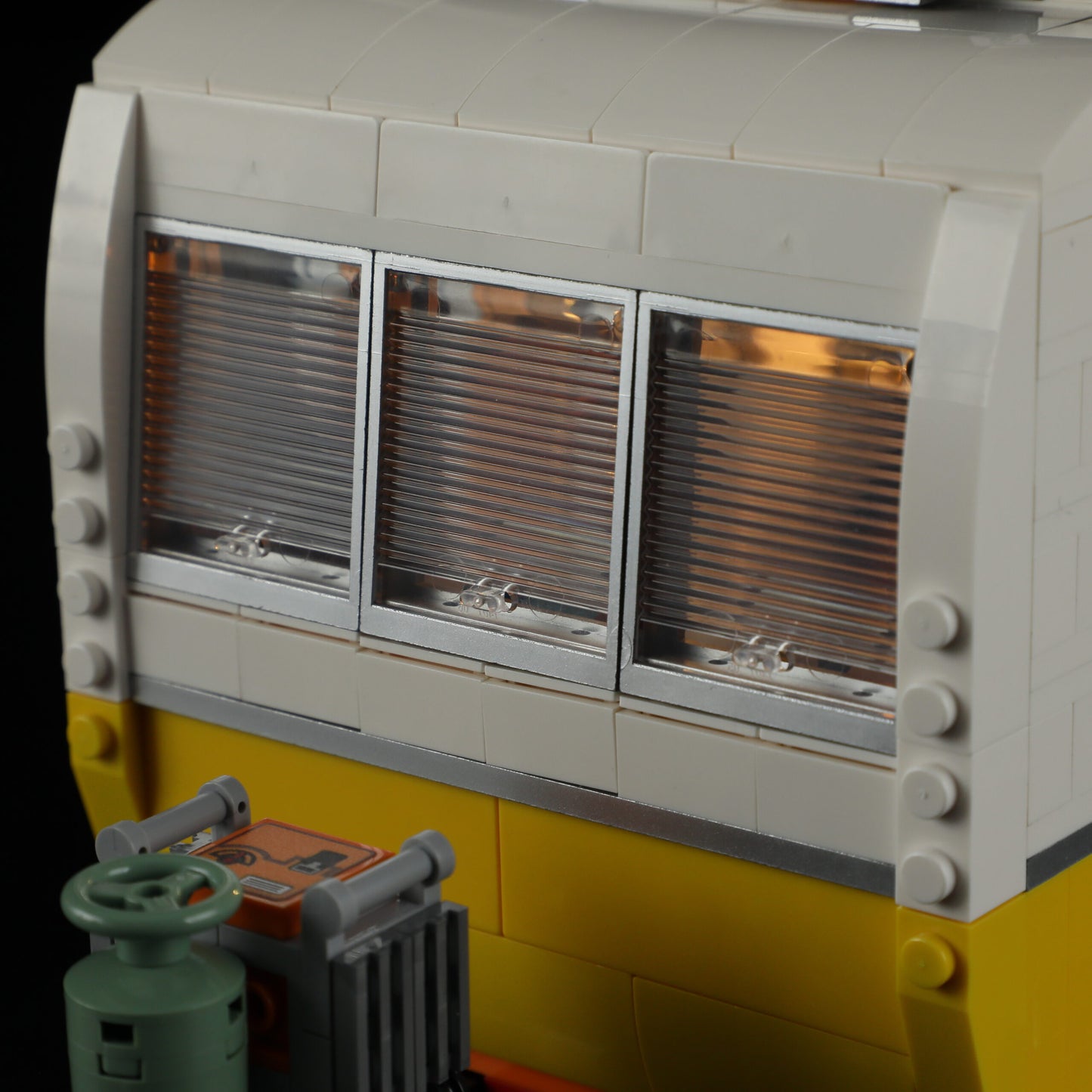 Lumibricks Funwhole F9032 - Travel Trailer - Wohnwagen