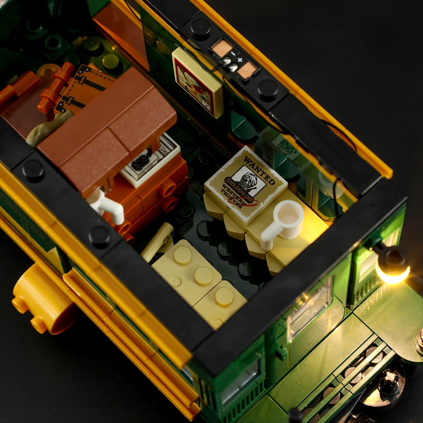 Lumibricks F9036 - Western Freight Train - Güterzug des Wilden Westens