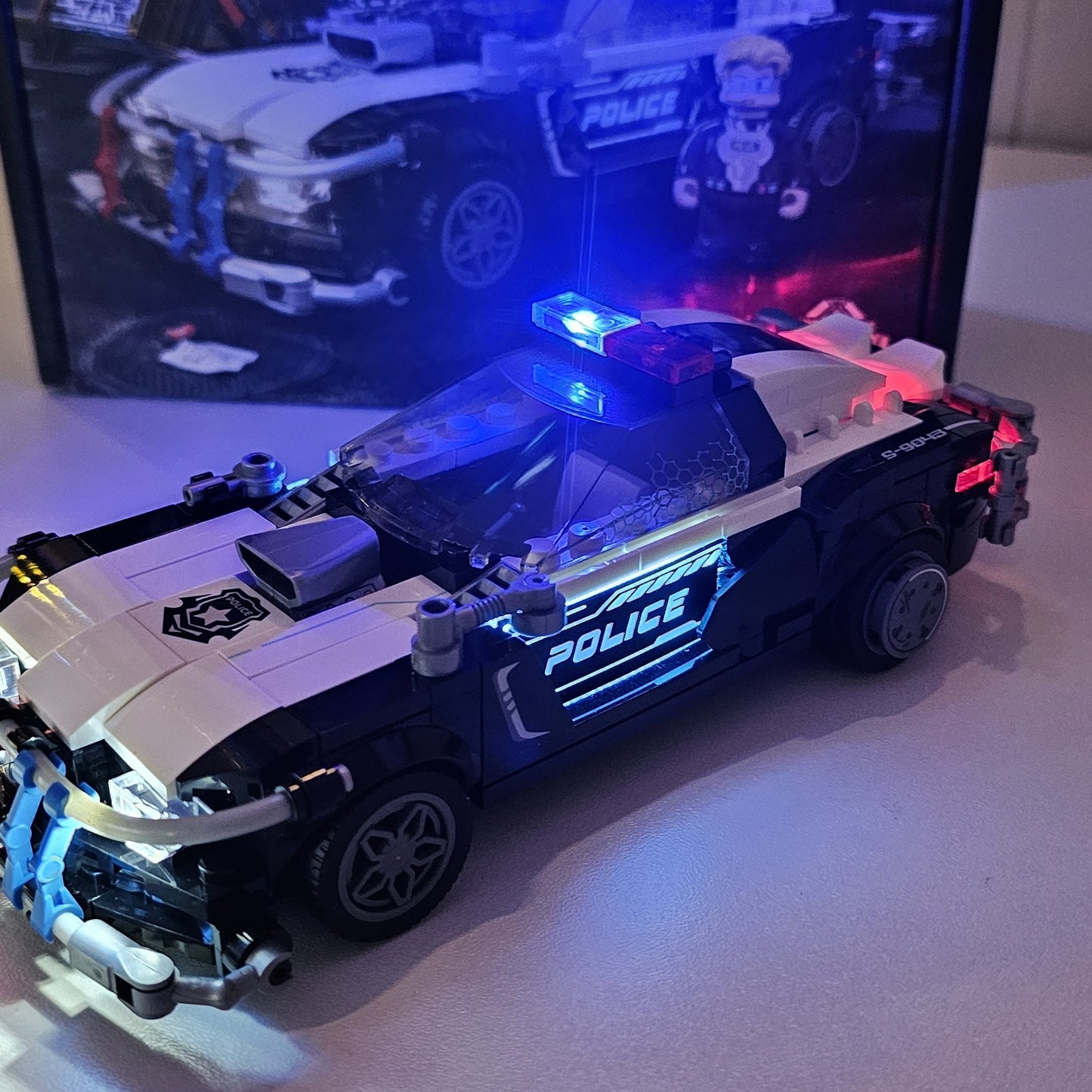 Lumibricks F9043 - Police Patrol Car - Streifenwagen der Polizei - USED