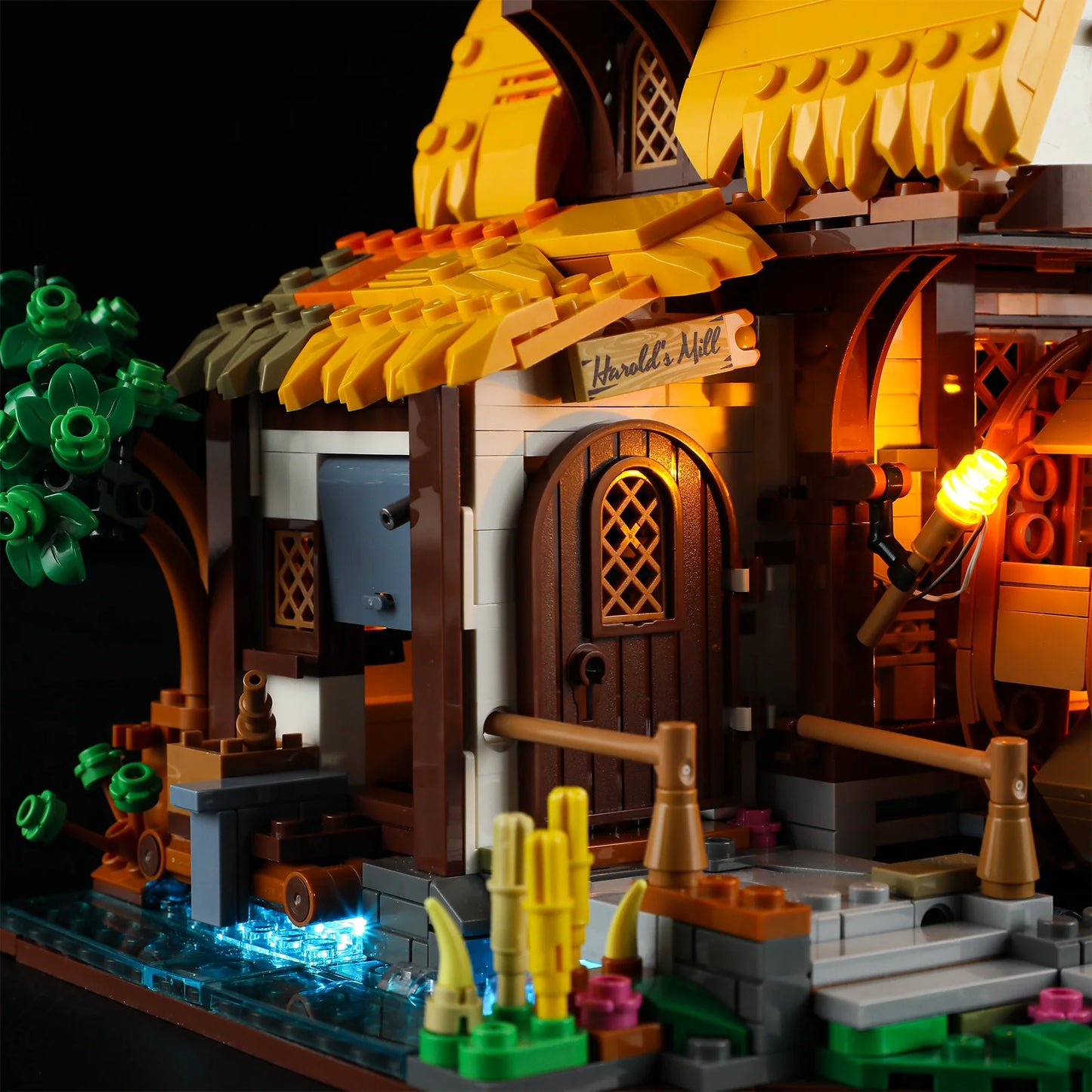 Lumibricks F9061 - Water Mill - Mittelalterliche Wassermühle