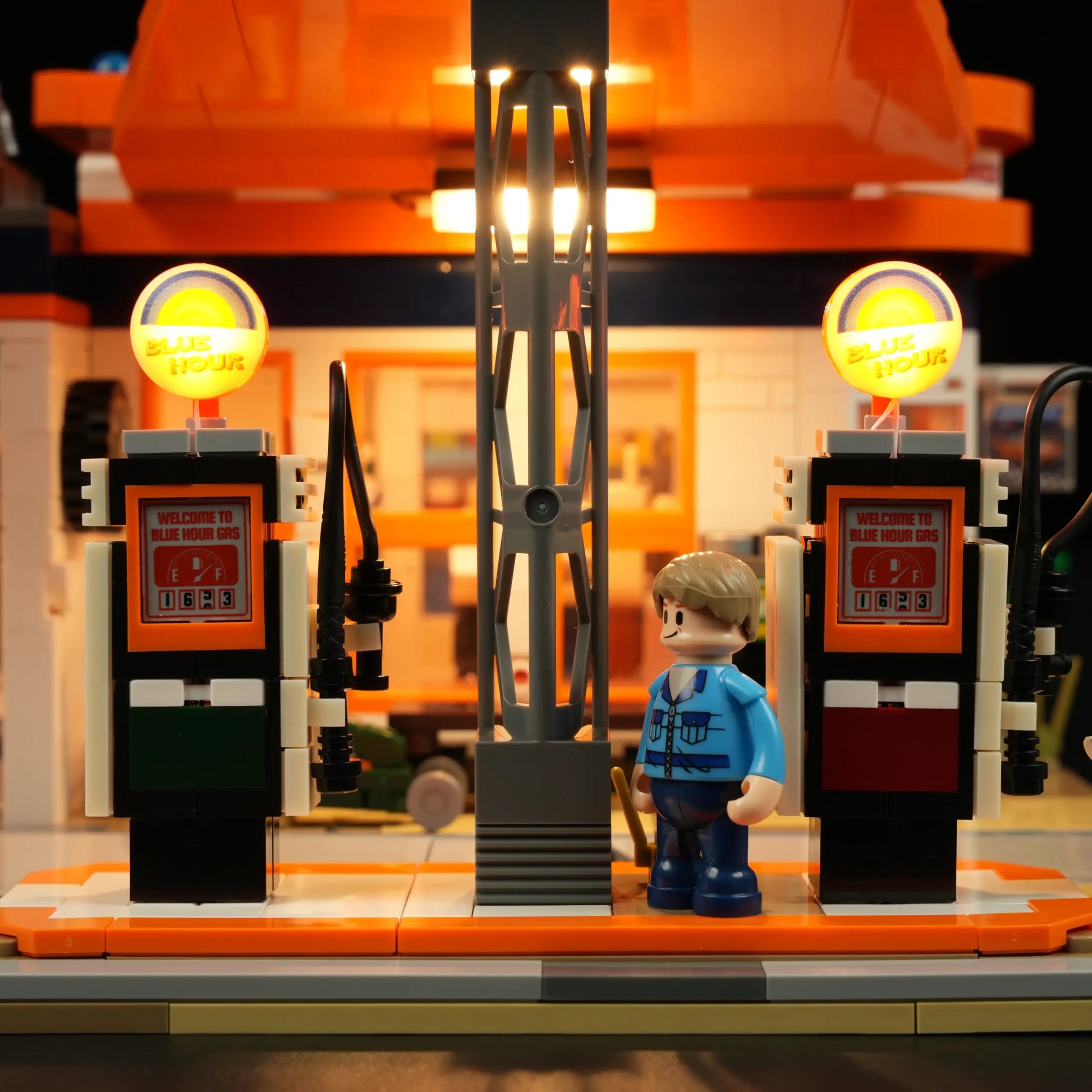Lumibricks F9065 - Gas Station - Tankstelle