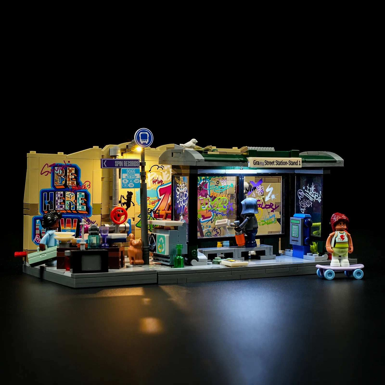 Lumibricks F9066 - Graffiti Bus Stop - Graffiti-Bushaltestelle