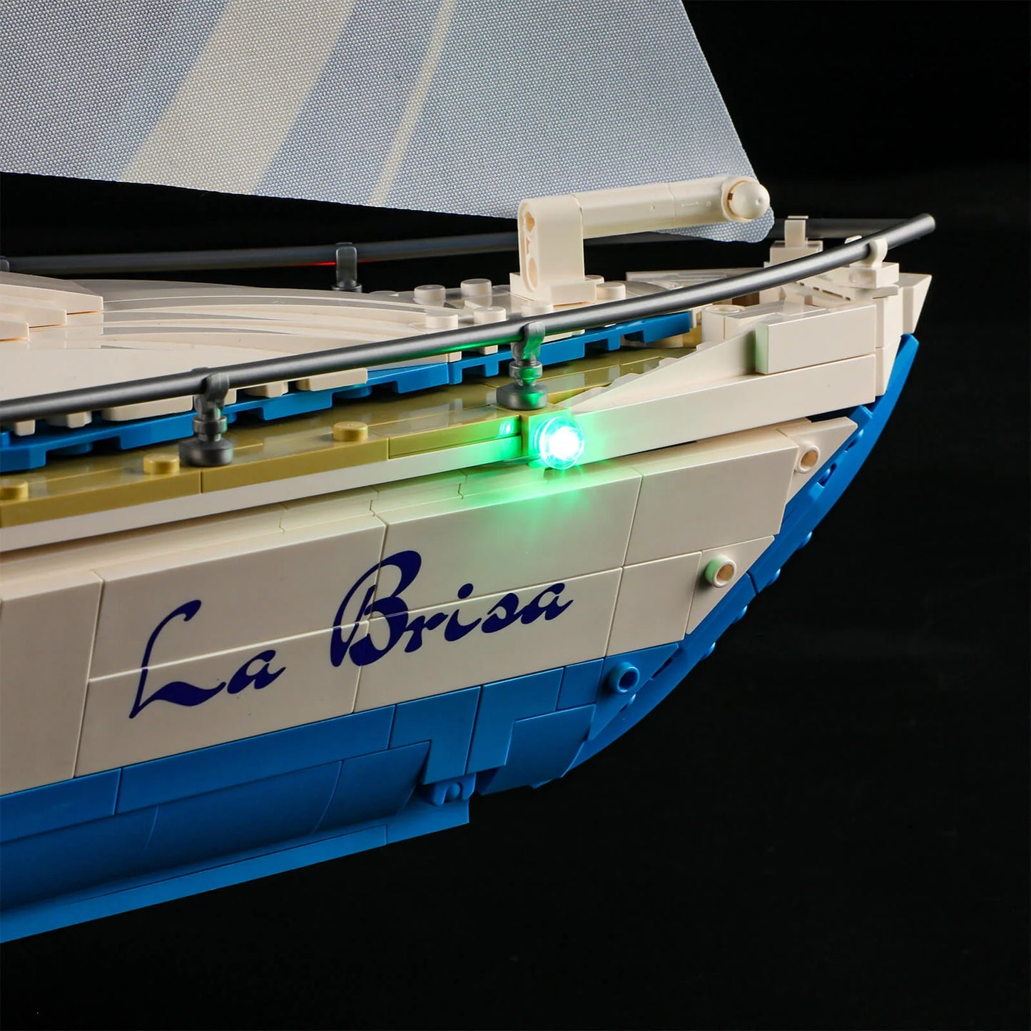 Lumibricks F9074 - The Sailboat: La Brisa - Das Segelboot: La Brisa