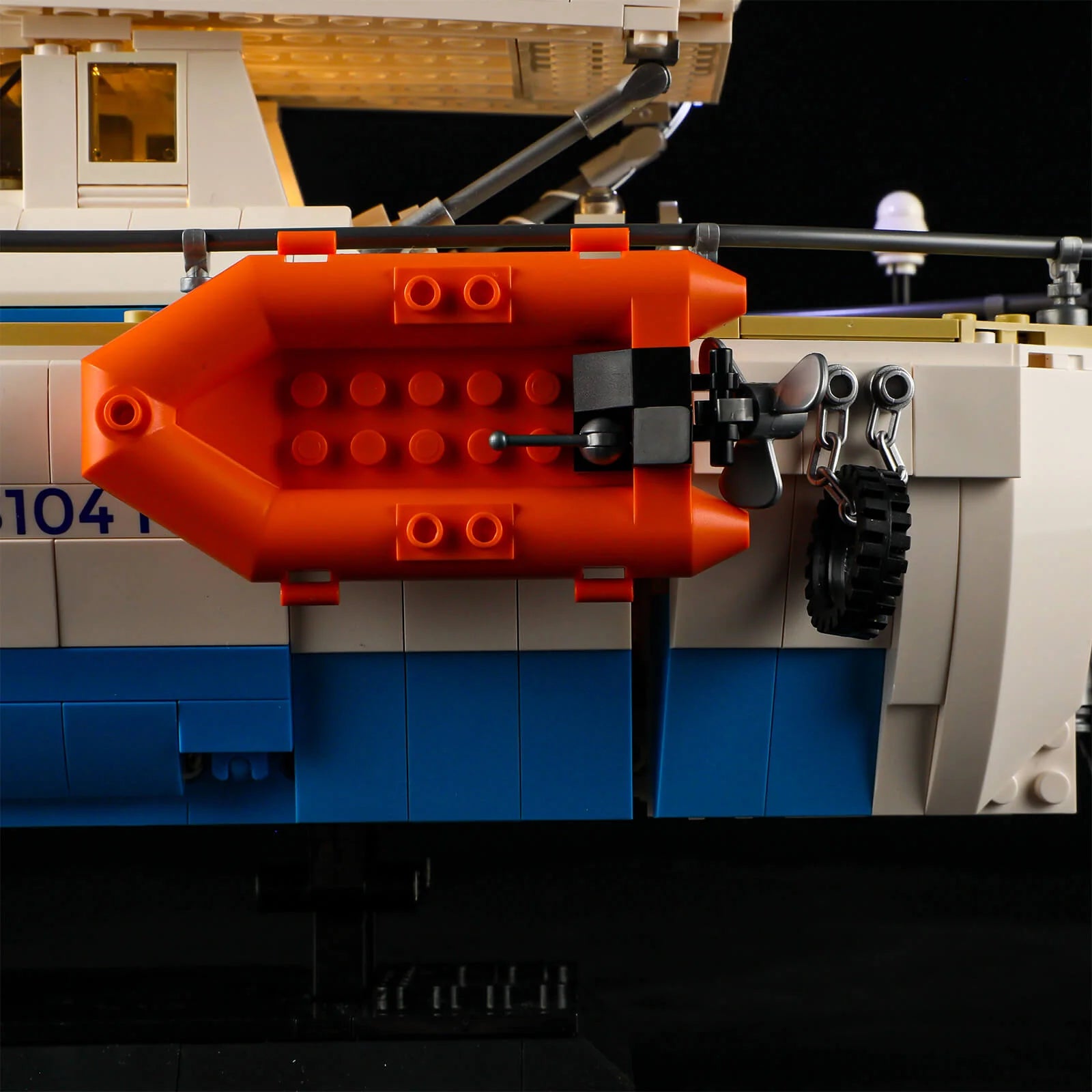 Lumibricks F9074 - The Sailboat: La Brisa - Das Segelboot: La Brisa