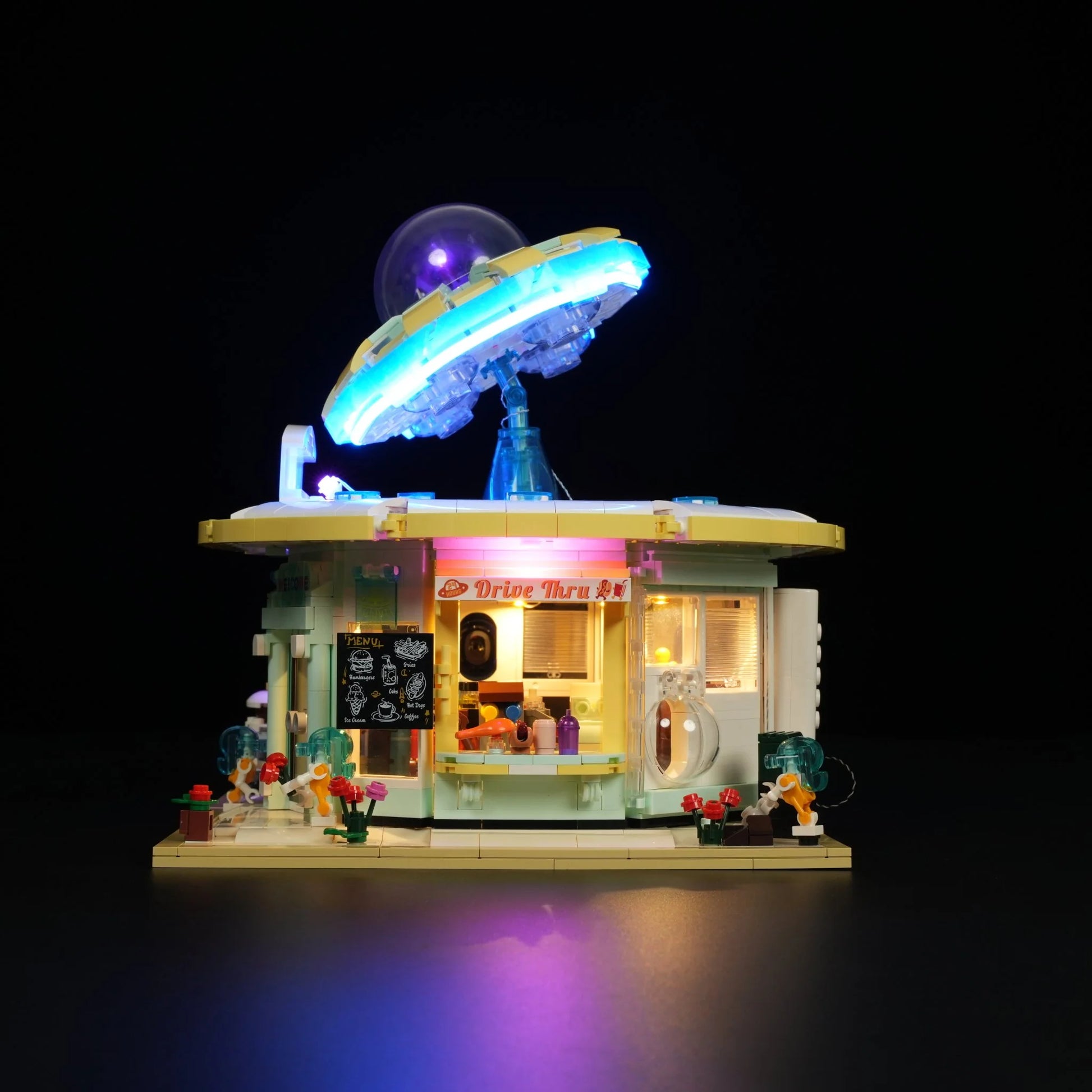 Lumibricks L9104 - Interstellar Drive-In - Interstellares Drive-In